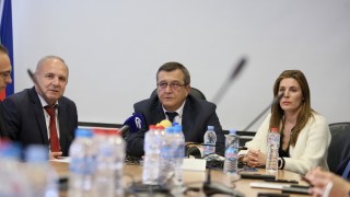 Министерство на образованието и науката МОН обяви старта на процедурата