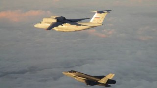 НАТО прехвана в понеделник руски стратегически бомбардировачи и изтребители прелетели