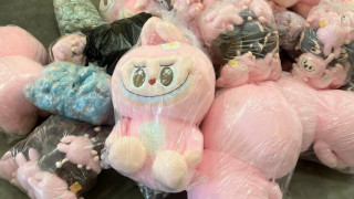 Пресякоха контрабанда на хиляди детски играчки от Китай