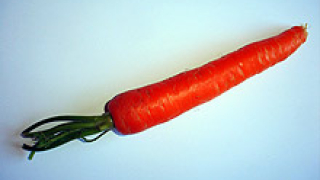 Затворник получи колет с моркови, пълни с канабис