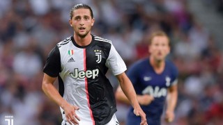 Нюкасъл се интересува от подписването на полузащитника на Ювентус