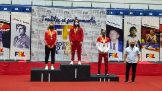 Две титли две сребърни и 6 бронзови отличия спечелиха борците