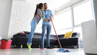 Времето за пролетното почистване на дома настъпи а ние все