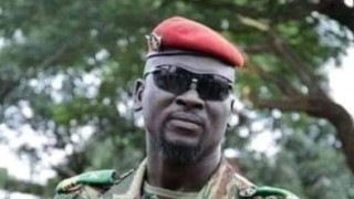 Хунтата в Гвинея забрани на министрите да напускат страната 