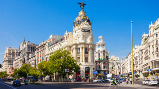 Испания предприема голям икономически експертимент 22 процента скок на минималната