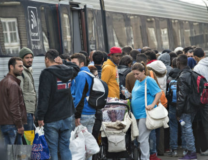 Датската полиция няма да спира бежанците, искащи да отидат в Швеция 