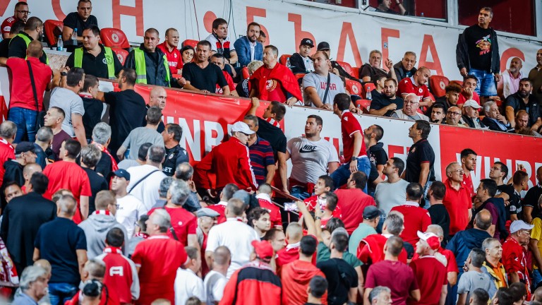 Феновете на ЦСКА започнаха да събират пари, за да платят