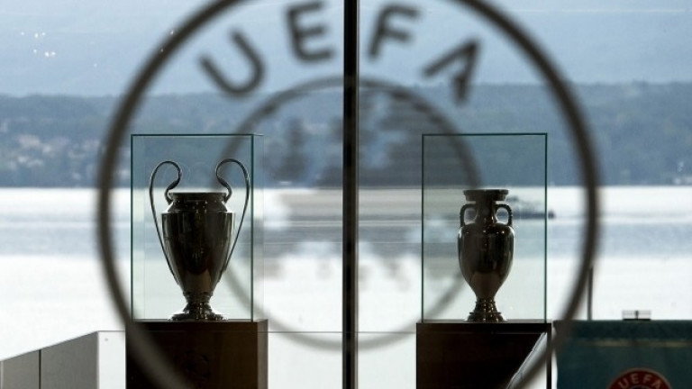 Байерн Мюнхен, Галатасарай и АЕК Атина бяха глобени от УЕФА