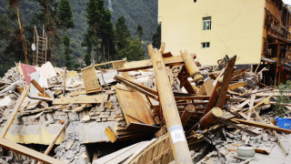 Най малко 74 са загиналите при земетресението в Китай съобщи АП
