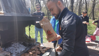 Локомотив Пловдив си спретна тиймбилдинг на открито в парк Лаута