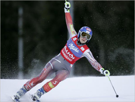 Катрин Цетел спечели първия старт в женските ски