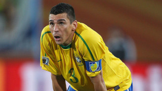 Бившият защитник на бразилския национален отбор Интер и Байерн Мюнхен