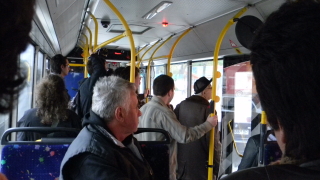 Алармираха за претъпкани автобуси от градския транспорт в Пловдив съобщи