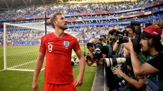 Английският национален отбор вече е в Санкт Петербург информират местните