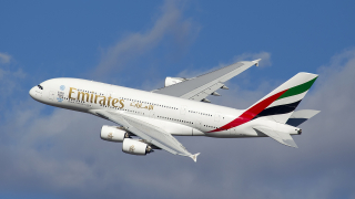 Печалбата на Emirates се срина с 82%