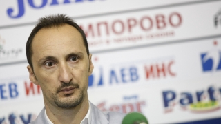 Българският гросмайстор Веселин Топалов се наложи с 1 5 1 точки над