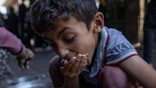 Израелската армия съобщи че включително брашно бебешка храна и медицински материали