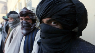 Обвиненията на САЩ че Русия доставя оръжие на талибанската терористична