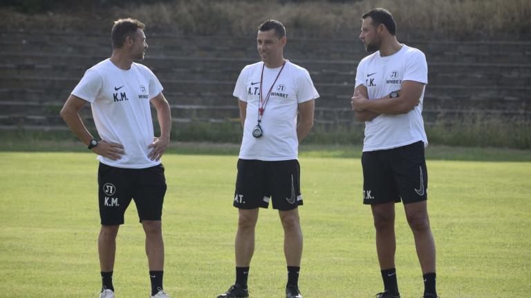 Треньорът на Локомотив (Пловдив) Александър Томаш ще има трудна задача