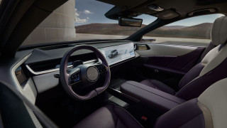 В началото на годината Mazda официално показаха новия си електромобил CX 6e който