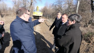 В момента се извършва пълна вътрешна проверка на Напоителни системи