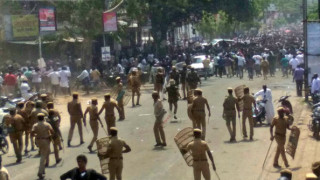 Най-малко 9 души са убити от индийската полиция в протест срещу замърсяване