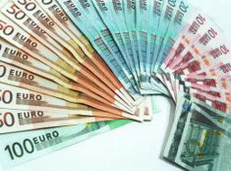 Увеличават се фалшивите евробанкноти