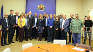 Работниците в Мини Марица изток ЕАД ще получат увеличение на заплатите