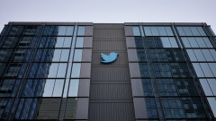 Илон Мъск се оттегля като шеф на "Туитър"