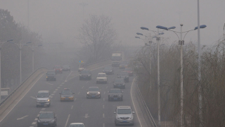 Властите в Пакистан затворят училища и пазари тази седмица в