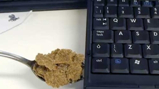 USB стик от лъжица и мюсли