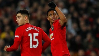 Манчестър Юнайтед победи по категоричен начин Нюкасъл в двубой от