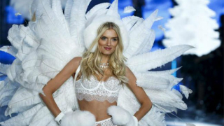 "Ангелите" на Victoria's Secret впечатлиха с шоуто си (СНИМКИ)