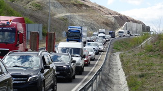 Около 490 000 автомобила се очаква да излязат от София
