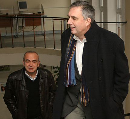 АБВ: Бюджет 2011 е Калинка с китайско Vertu