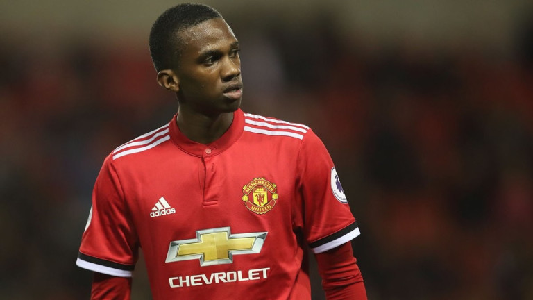 Барселона се насочва към 19-годишен нападател на Манчестър Юнайтед