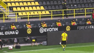 Изпълнителният директор на Борусия Дортмунд Ханс Йоаким Вацке призна че усещането