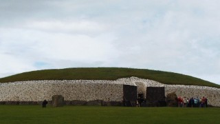 Те са по древни от пирамидите Нови разкопки в ирландски гробници