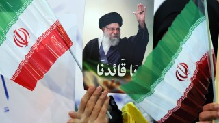 Как работи системата на власт в Иран и кои са основните ѝ фигури?