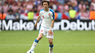 Бившият футболист на Арсенал Борусия Дортмунд и чешкият национален отбор