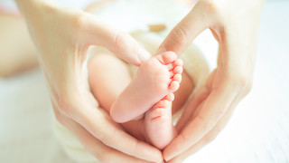 Кои страни предлагат най-доброто обезщетение за майчинство през 2025 г.