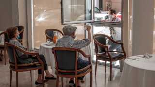 В Испания са починали още 83 души през изминалото денонощие