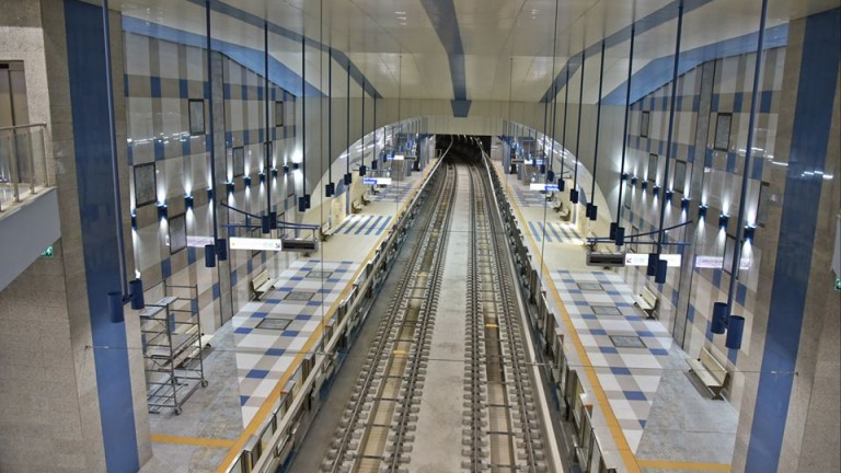 Метрото удължи работното си време за мача на футболните ни национали с Испания днес