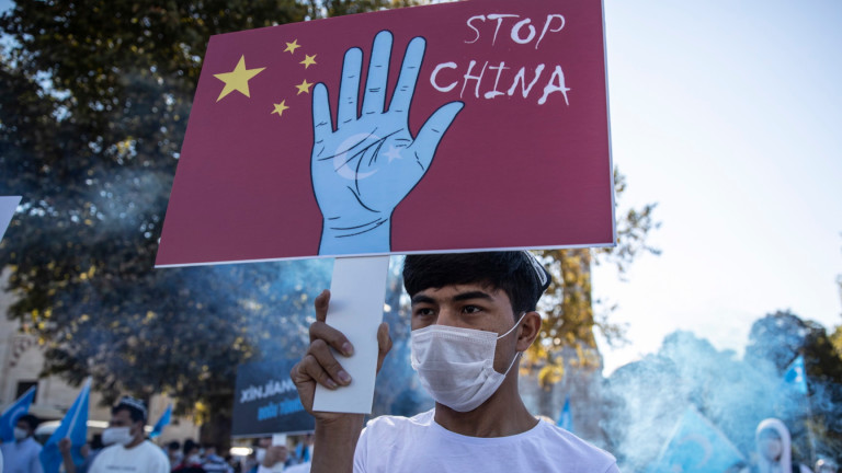 Китай се опитва да спре доклад на ООН за репресиите срещу уйгурите