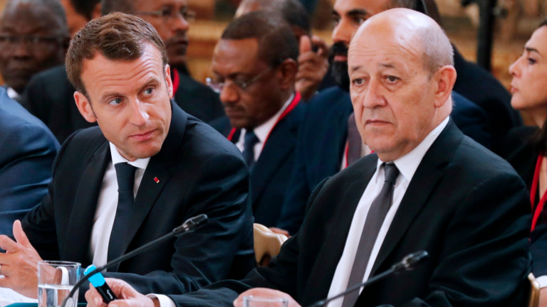 Франция настоява, че премахването санкциите, наложени от ЕС срещу Русия