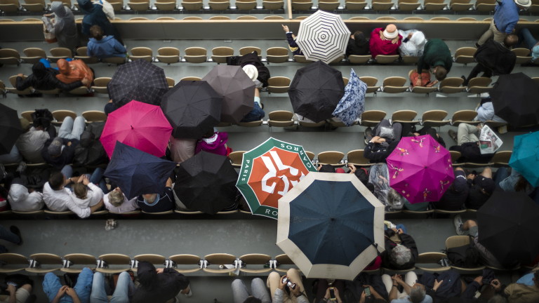 Дъжд спря устрема на Диего Шварцман срещу Рафа Надал
