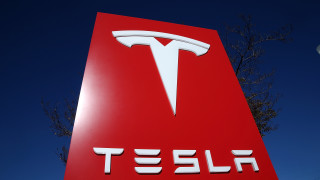 Tesla затваря завода си в САЩ