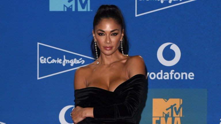 За кого пазарува Никол