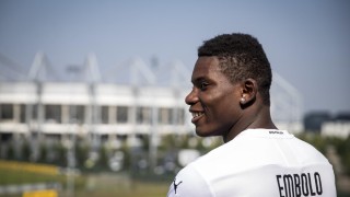 Борусия Мьонхенгладбах официално привлече нападателя Бреел Емболо Швецайрският национал идва