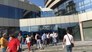 Сигнал за бомба в сградата на деловодството на наказателното отделение